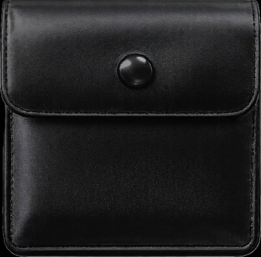 3.POCKET ASHTRAY